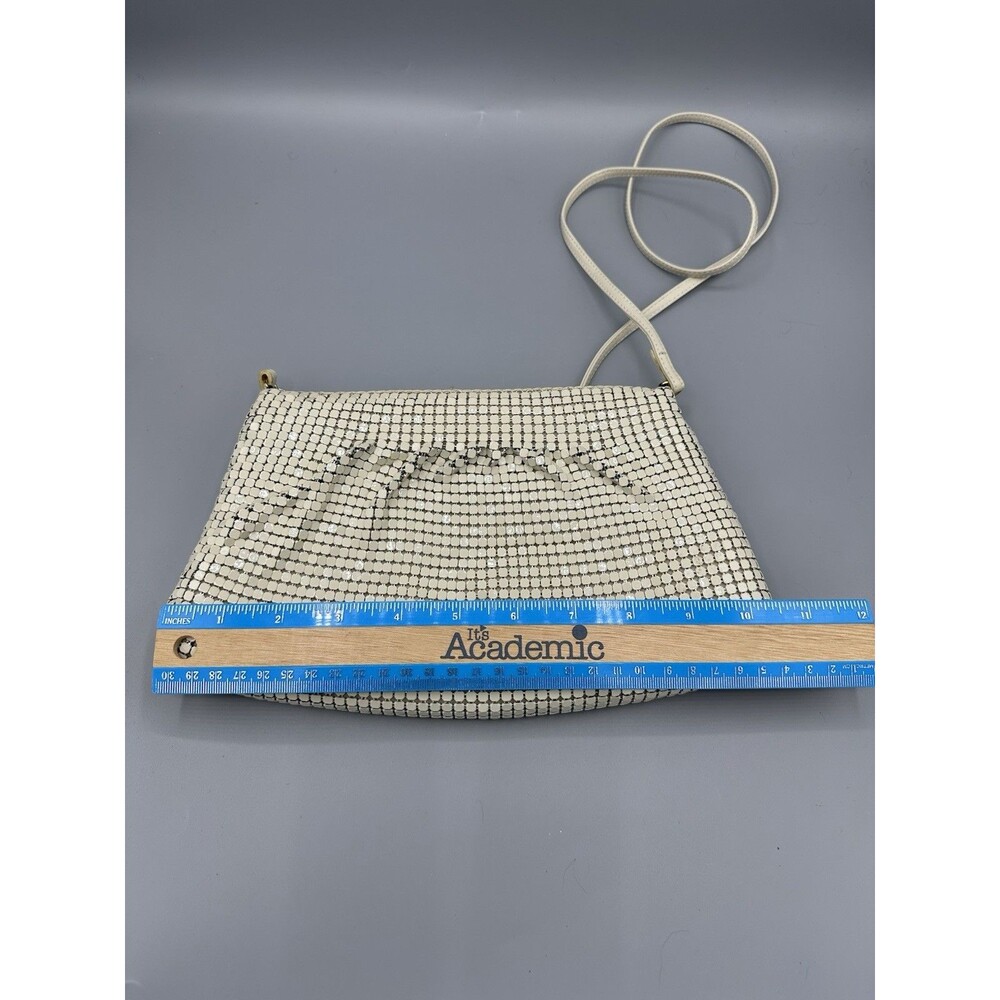 Vintage Aluminum Metal Mesh Cream/White‎ Classic Shoulder  Bag Satin Lining - Picture 3 of 13